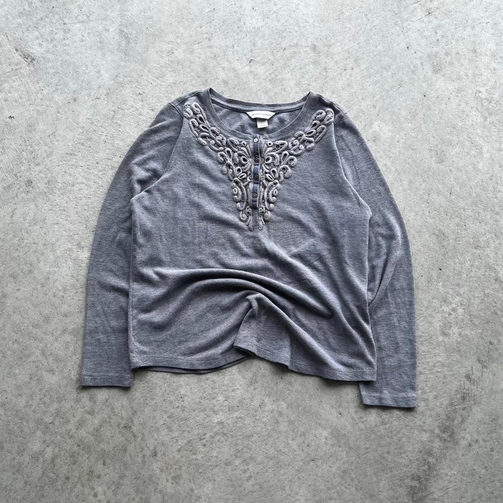 Vintage Grey Long Sleeve Essential
